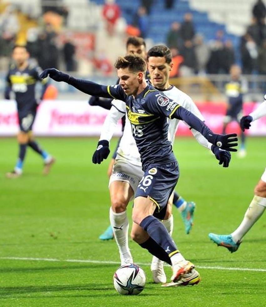Önce yeni transfer TFF'ye bildirildi sonra Fenerbahçe Kasımpaşa'yı son dakika golüyle yendi