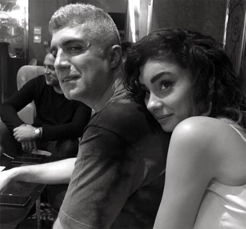 Özcan Deniz annesini dinlemedi! Yeni sevgilisi Samar Dadgar ile kol kola poz...