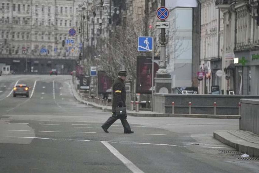 Rus televizyonu bunu gerçekten yaptı! 'Sayın seyirciler, Ukraynalılar kendi şehirlerine saldırı gerçekleştiriyor'
