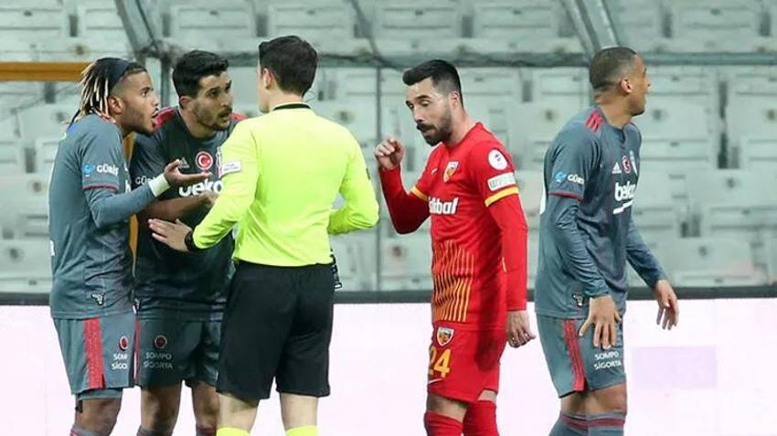 Beşiktaş-Kayserispor maçına damga vurdu! Yıldız oyuncuya büyük tepki! İlginç anlar, Halil Umut Meler'in kararı sonrası...