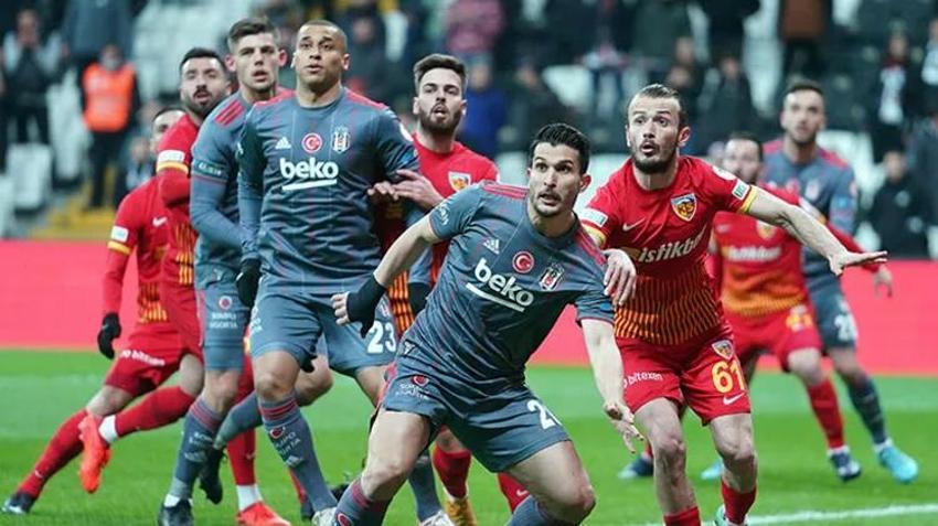 Beşiktaş-Kayserispor maçına damga vurdu! Yıldız oyuncuya büyük tepki! İlginç anlar, Halil Umut Meler'in kararı sonrası...