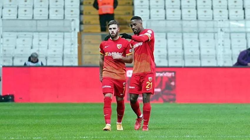 Beşiktaş-Kayserispor maçına damga vurdu! Yıldız oyuncuya büyük tepki! İlginç anlar, Halil Umut Meler'in kararı sonrası...