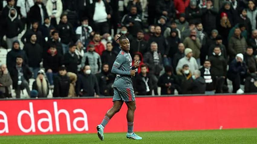 Beşiktaş-Kayserispor maçına damga vurdu! Yıldız oyuncuya büyük tepki! İlginç anlar, Halil Umut Meler'in kararı sonrası...