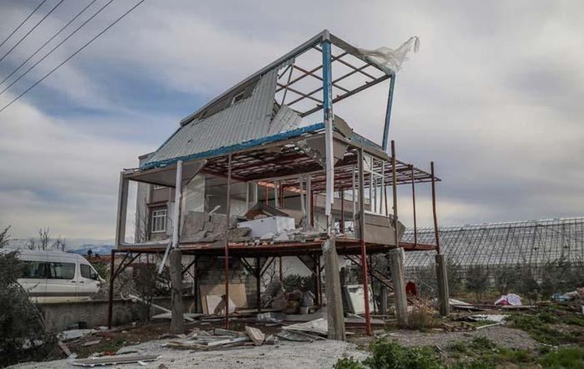 Antalya'da hortum yıktı geçti! 'Çok büyük bir afet yaşadık'