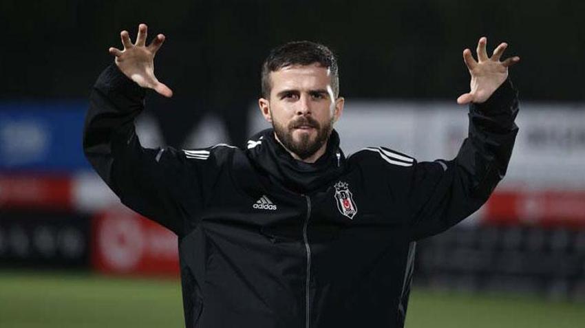 Beşiktaş’ın dünyaca ünlü yıldızı Pjanic ayrılığı resmen açıkladı!