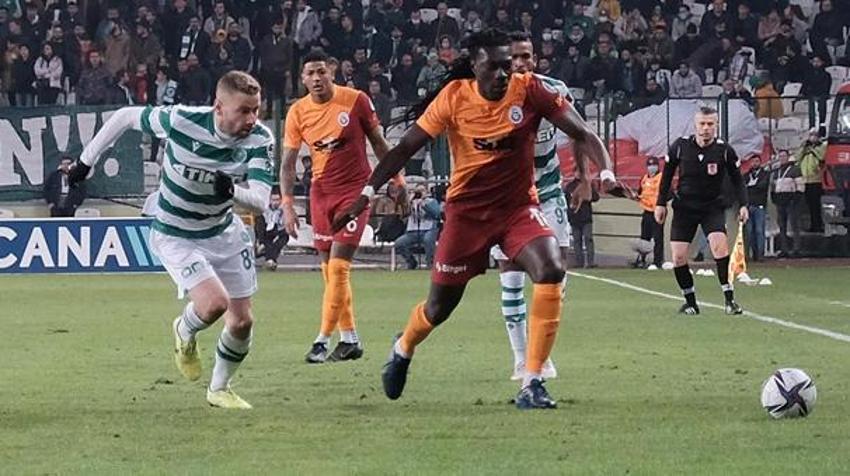 Konyaspor - Galatasaray maçına damga vurdu! Resmen dağıldılar, yıllar sonra bir ilk! Gomis olay oldu, hakem bile inanamadı! Domenec Torrent'ten flaş hamle Erick Pulgar...