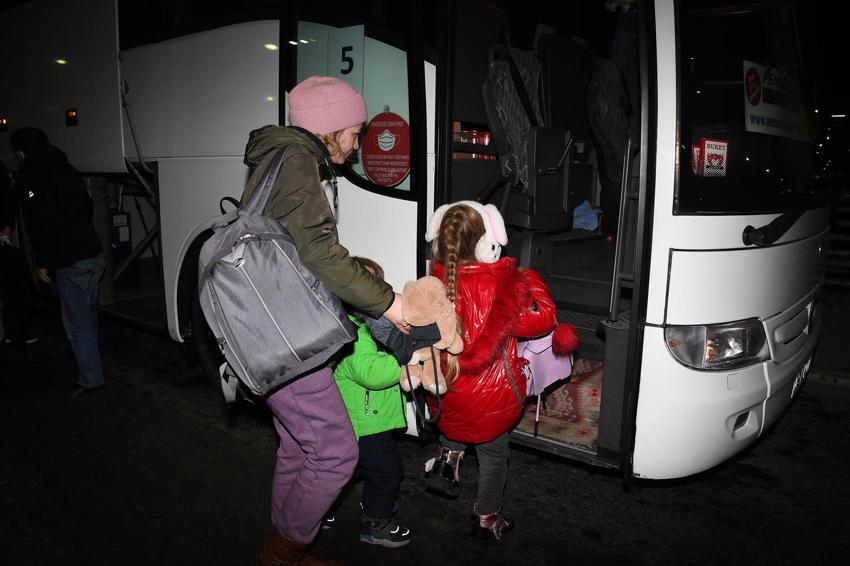 Savaştan kaçtılar! Türkiye'ye sığındılar