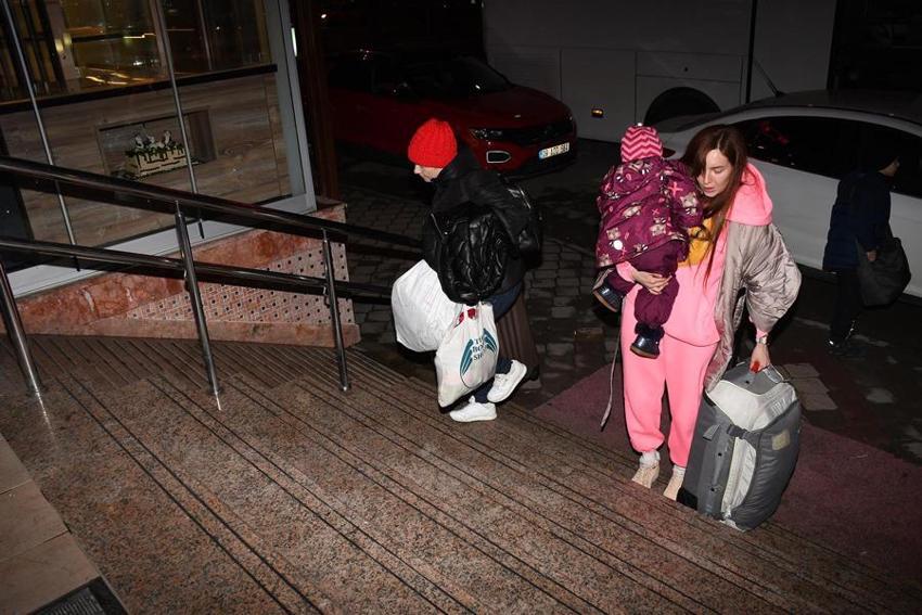 Savaştan kaçtılar! Türkiye'ye sığındılar
