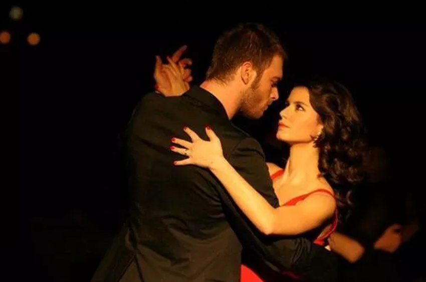 Kenan Doğulu: Beren'in her zaman emrine amadeyim