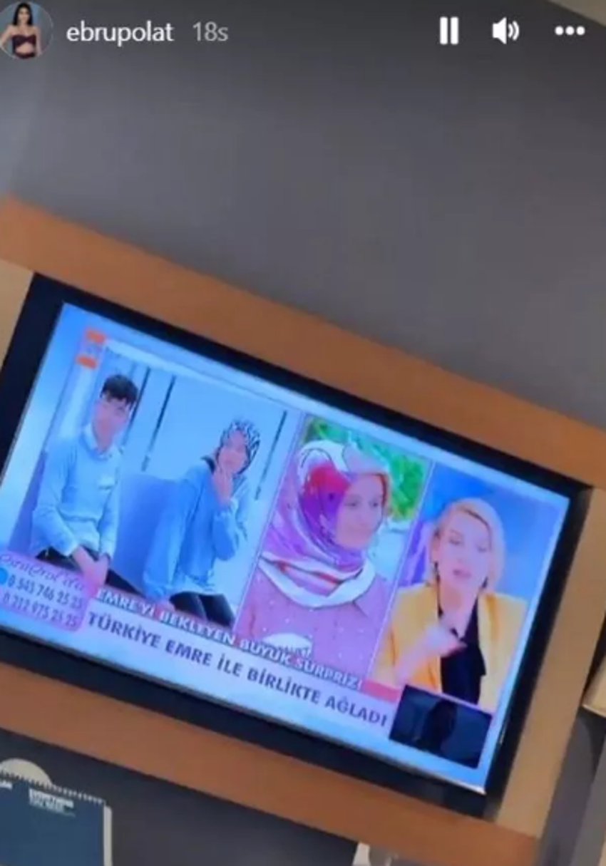 Ebru Polat dekolteli pozunu paylaştı! 'Ne izlediğime inanamazsınız'