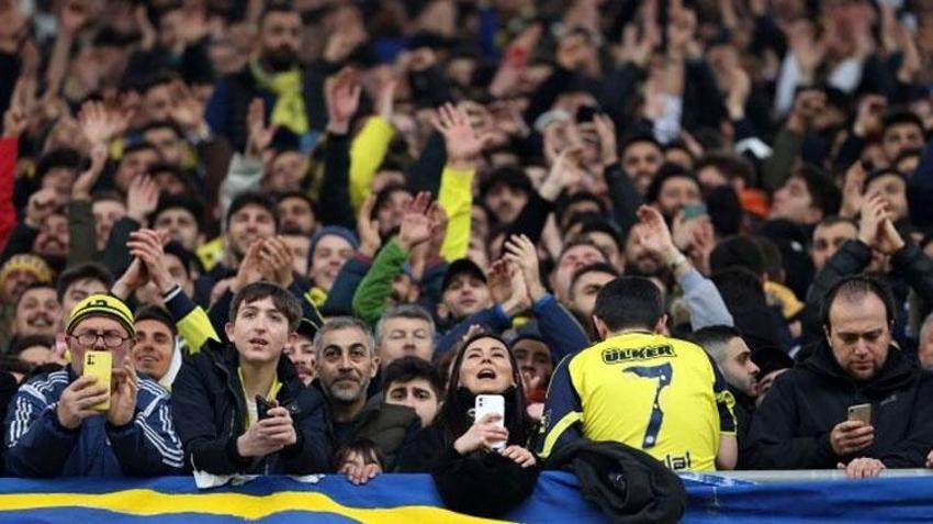 Daha 20.dakikada çıldırdı sosyal medyadan bela okudu! Ahmet Çakar'dan Zorbay Küçük'e...