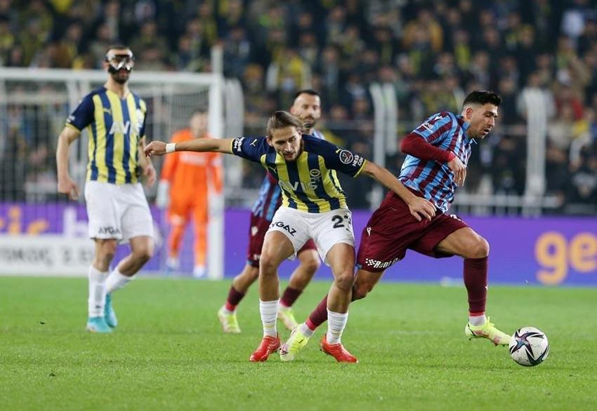 Ahmet Çakar bela okudu Erman Toroğlu doğru dedi! İrfan Can Kahveci'nin kırmızısı camiayı ikiye böldü