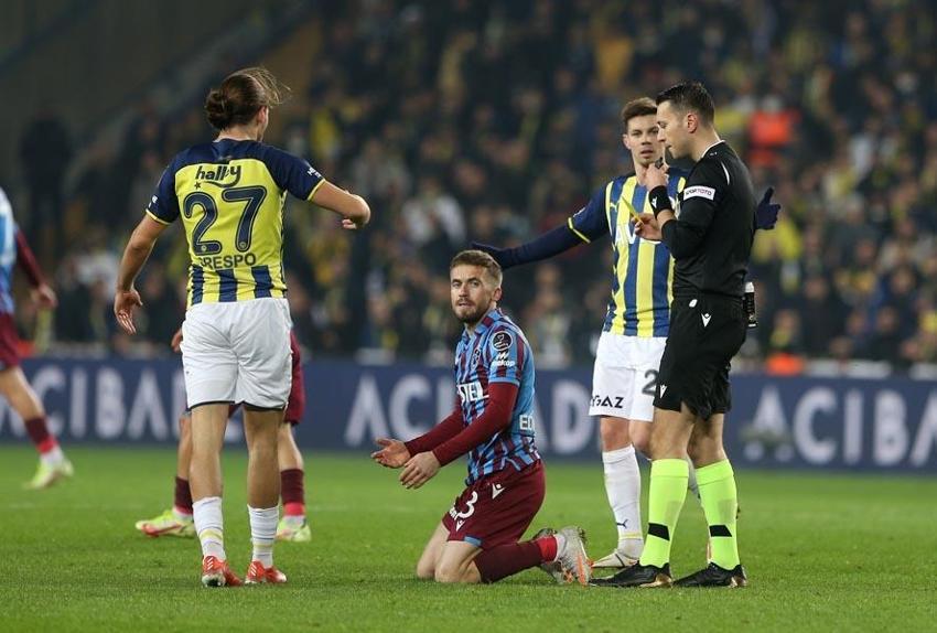 Ahmet Çakar bela okudu Erman Toroğlu doğru dedi! İrfan Can Kahveci'nin kırmızısı camiayı ikiye böldü