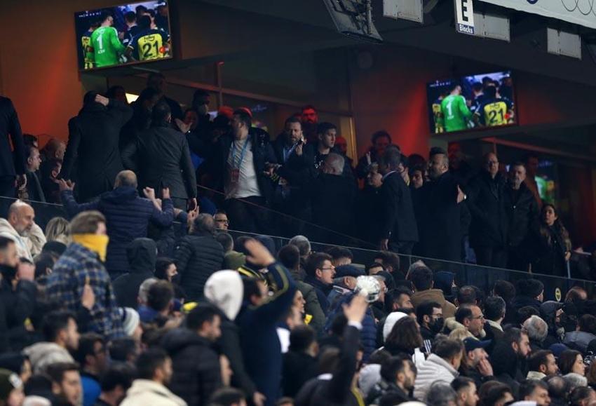 Prensip anlaşmasına varıldı! Dün derbi bitti Ali Koç yeni teknik direktöre imza attırmak için özel jetine talimat verdi! 