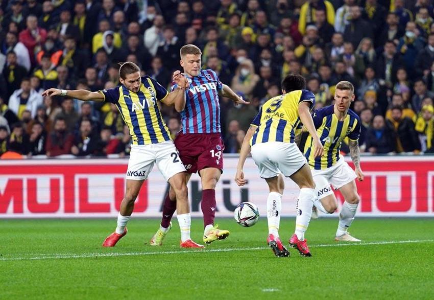 Canlı yayında açık çağrı! İrfan Can'la oturup konuşun bu 2 futbolcuyu ise hemen gönderin