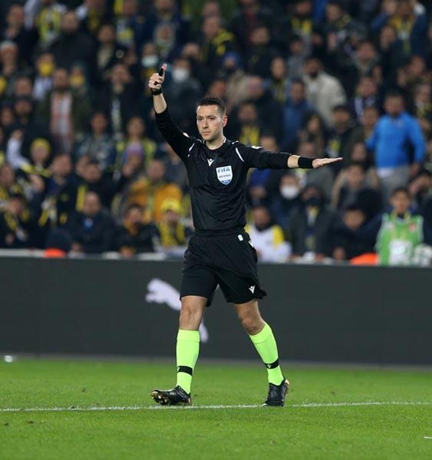 Canlı yayında açık çağrı! İrfan Can'la oturup konuşun bu 2 futbolcuyu ise hemen gönderin