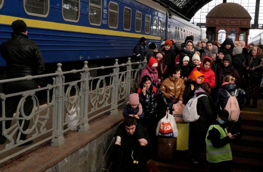 Ukraynalılar ülkeyi terk ediyor! Avrupa Birliği açıkladı: 5 milyon kişi...