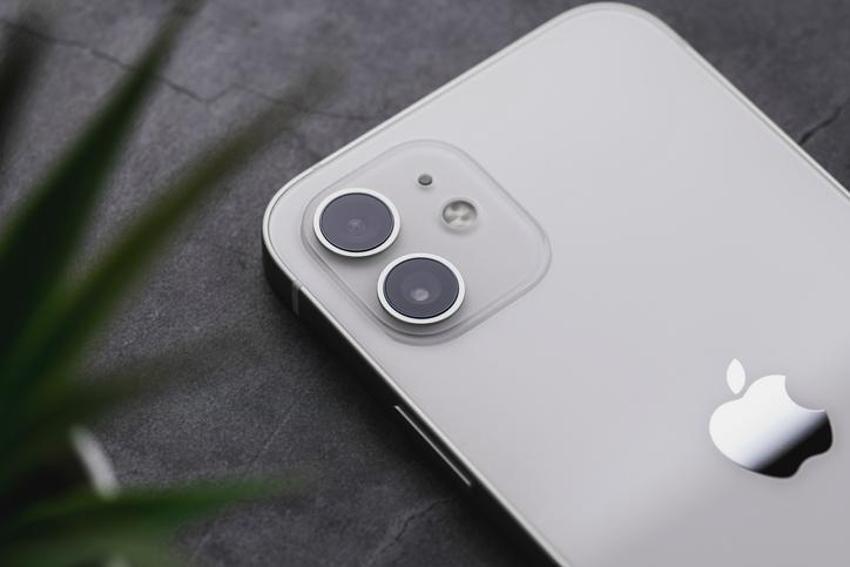 iPhone yeni fiyatları şok etti! Apple tüm ürünlere zam yaptı! İşte iPhone'ların güncel fiyatları...
