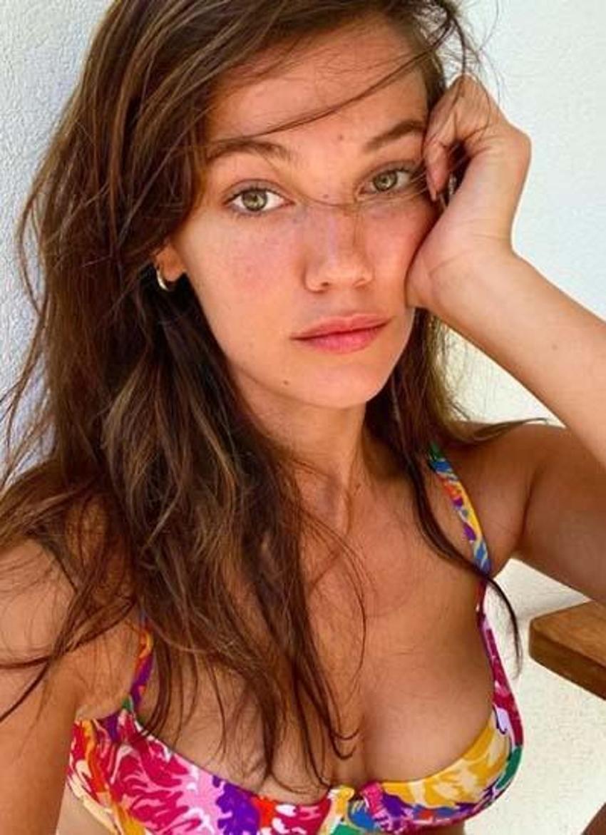 Pınar Deniz: İstersem çıplak dolaşırım