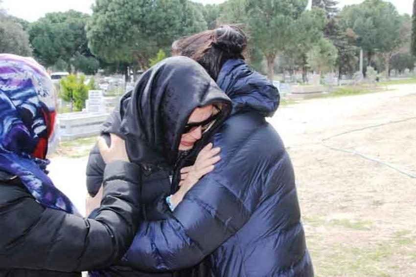 Seray Sever’in acı günü! Gözyaşlarını tutamadı: 'Torununu görmek nasip olmadı'
