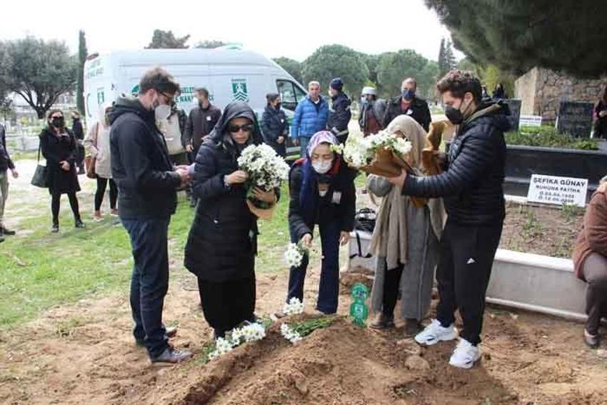 Seray Sever’in acı günü! Gözyaşlarını tutamadı: 'Torununu görmek nasip olmadı'