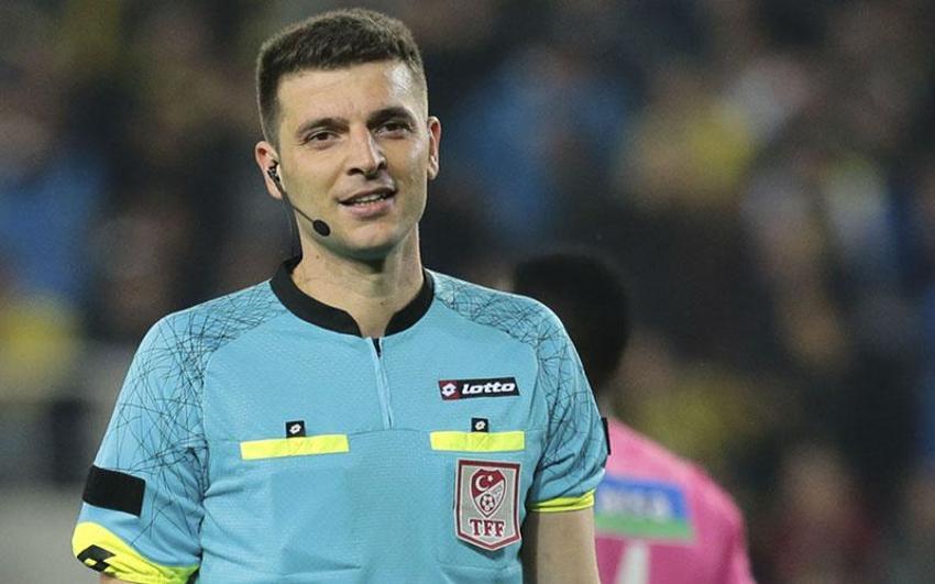 Zorbay Küçük'ü VAR'a çağırıp İrfan Can Kahveci'yi oyundan attırmıştı! Hakemliği bıraktı...