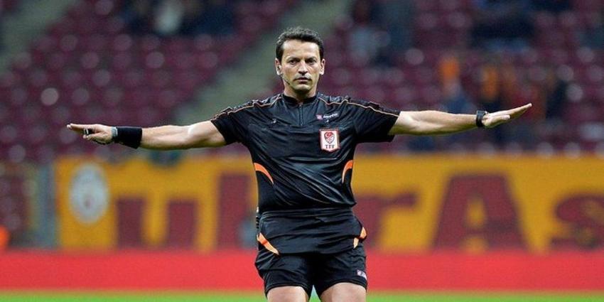 Zorbay Küçük'ü VAR'a çağırıp İrfan Can Kahveci'yi oyundan attırmıştı! Hakemliği bıraktı...