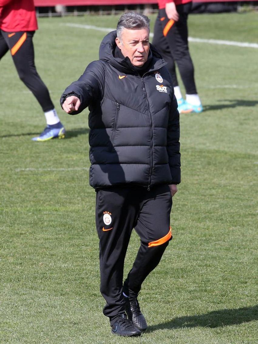 Galatasaray'da Torrent, Barcelona karşısında nasıl bir kadro planlıyor? İşte muhtemel 11!