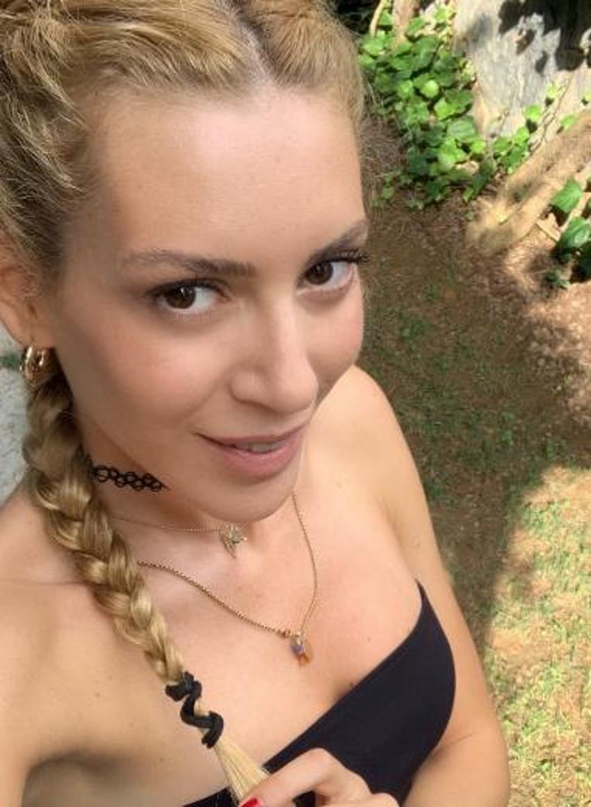 Sinem Kobal'dan Burçin Terzioğlu'na duygusal mesaj!