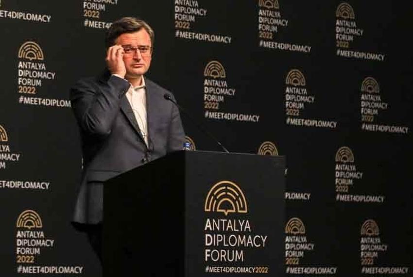 Antalya'da, Rusya ile Ukrayna barış zirvesi! Dünyanın takip ettiği görüşmeden tarihi kareler