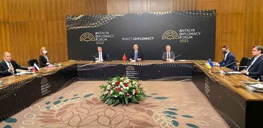 Antalya'da, Rusya ile Ukrayna barış zirvesi! Dünyanın takip ettiği görüşmeden tarihi kareler