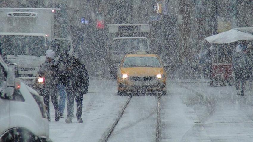 Kar başladı! Meteoroloji son dakika duyurdu! Bu kez fena vuracak, tarih ve saat belli oldu! İstanbul, Ankara, İzmir ve birçok ilde...