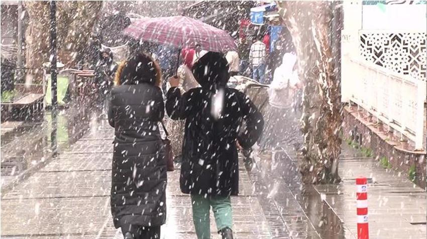 Kar yağışı başladı! Daha da fena vuracak, Meteoroloji son dakika açıkladı, peş peşe alarm verildi, İstanbul, Ankara, İzmir ve birçok şehirde...