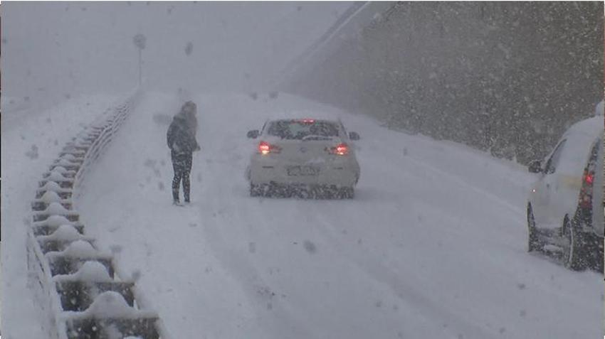 Kar esareti başladı! Bir dalga daha geliyor, Meteoroloji son dakika açıkladı, uyarı yapıldı: Bir an önce dönün... İstanbul, Ankara ve birçok ilde...