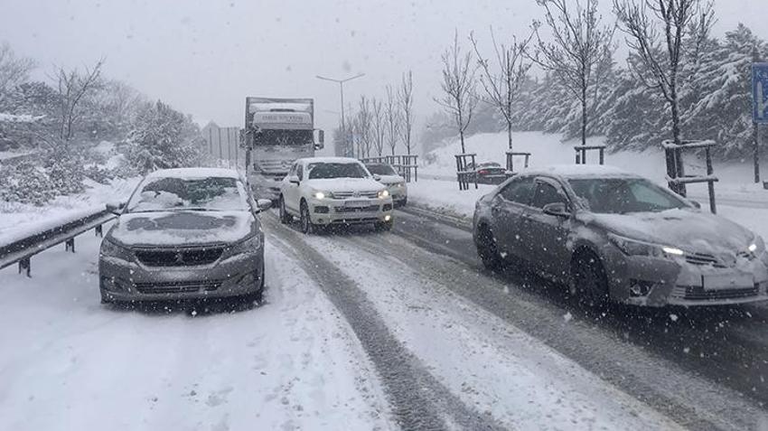 Kar esareti başladı! Bir dalga daha geliyor, Meteoroloji son dakika açıkladı, uyarı yapıldı: Bir an önce dönün... İstanbul, Ankara ve birçok ilde...