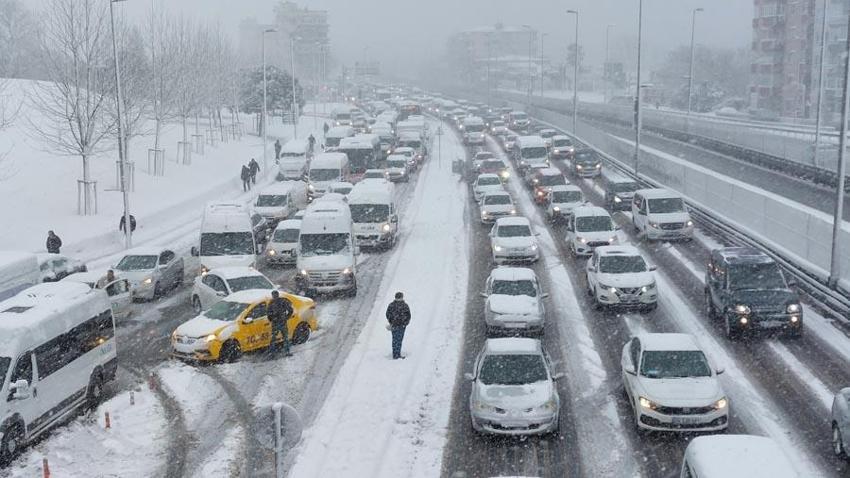 Yeni kar yağışı dalgası geliyor! Kar hayatı felç edecek! Kar için tarih verildi! Çarşamba günü...