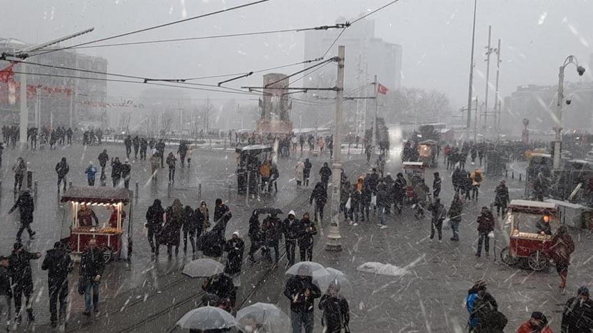 Yeni kar yağışı dalgası geliyor! Kar hayatı felç edecek! Kar için tarih verildi! Çarşamba günü...