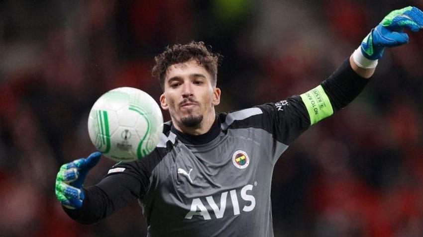 Dünya yıldızı Kim Min Jae için kefil oldu Avrupa devi harekete geçti! F.Bahçe'ye teklif...