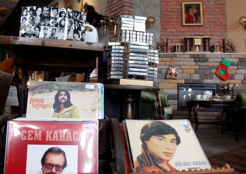 Bu dükkan insanları adeta geçmişe götürüyor! "Sosyal medyanın etkisi oldu"