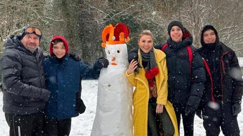 Merve Özbey bebek müjdesini böyle verdi!