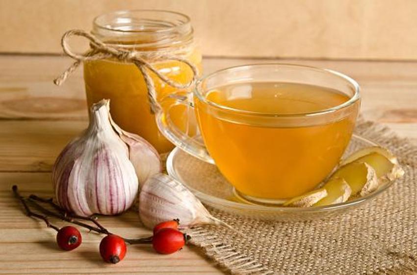 Riskli kanser oluşma ihtimalini sıfırlıyor, virüs ve bakterileri anında yok ediyor, kan şekerini dengeliyor, antibiyotik etkisi yaratıyor! Günde sadece bir kaşığı yetiyor