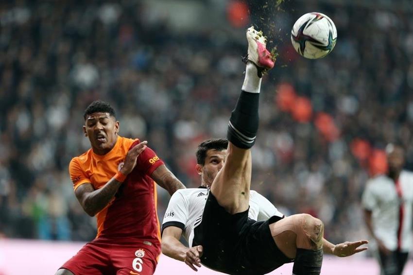 Önder Karaveli'nin değil ama Domenec Torrent'in derbi 11'i çok tartışılır!