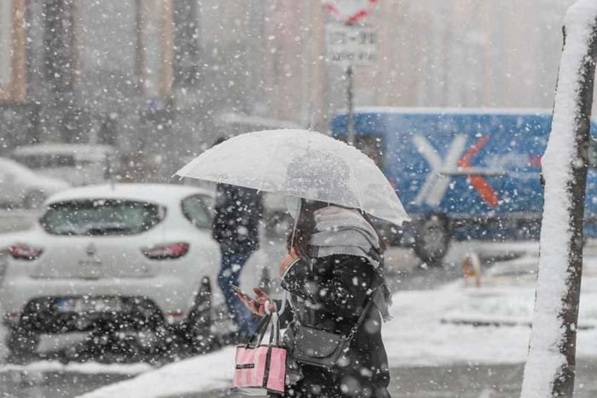 Kar yağışı tekrar geliyor! Meteoroloji tarih vererek son dakika açıkladı! İstanbul, Ankara dahil onlarca ilde yeni soğuk hava...
