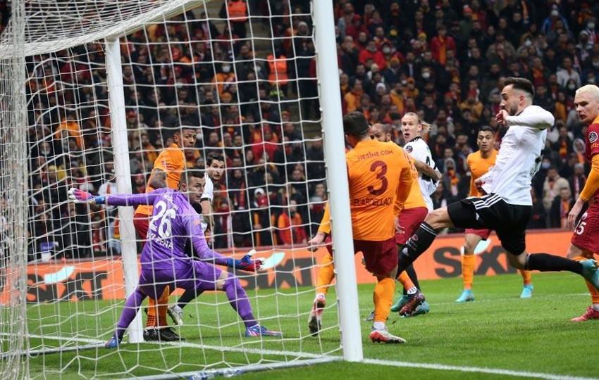 Bruno Cheyrou resmen büyülendi! Galatasaray'a rekor bonservis! 