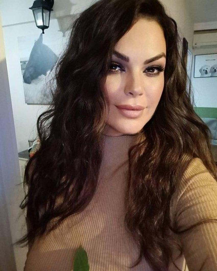 Nez, takipçilerini 43 yıl öncesine götürdü!