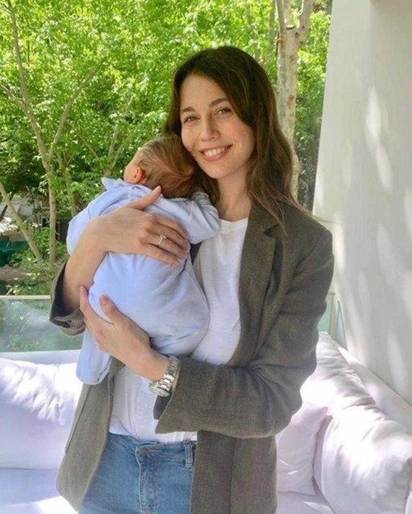 Sezgi Sena Akay ile Emir Hasoğlu boşandı! 'Hiçbir bağımız kalmadı!'