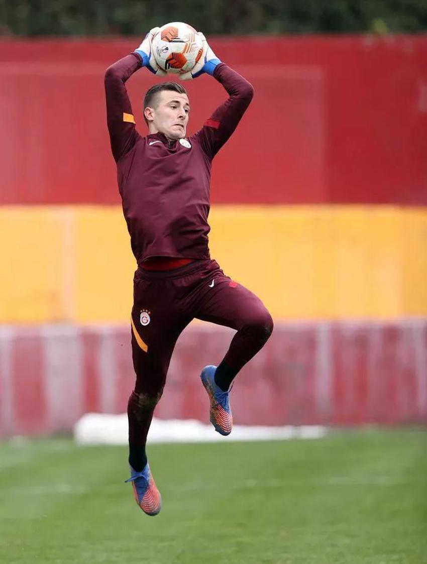 Barcelona maçı için Torrent kararını verdi! İşte Galatasaray'ın muhtemel 11'i...