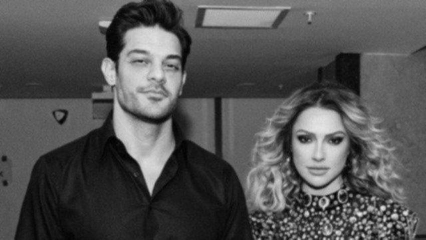 Hadise ve Mehmet Dinçerler nişanlandı! Nişan yüzüğü göründü...