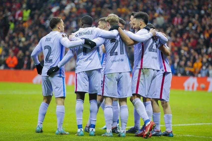 Barcelona maçından sonra Galatasaray'a kötü haber! İlk ayrılık açıklandı