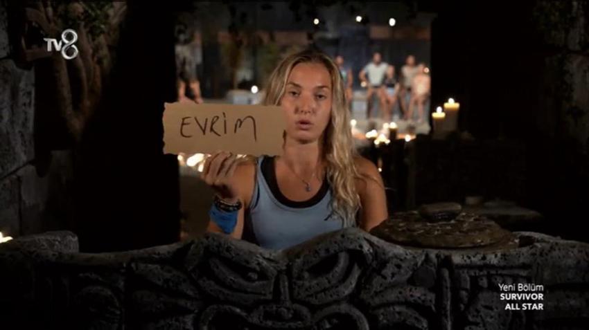 Survivor All Star ödül oyununda eğlenceli anlar yaşandı! Fragmanda dikkat çeken kavga!